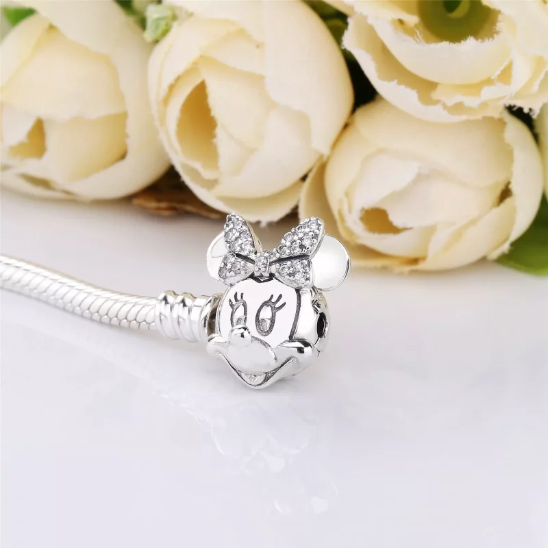 (imagen para) Disney, Pulsera PANDORA Moments en plata de ley Retrato de Minnie Brillante - 59 - Ver 2