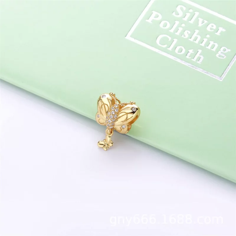 (imagen para) Charm en Pandora Shine Mariposa Decorada - 767899CZ - Ver 3