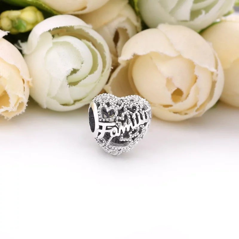 (imagen para) Charm PANDORA Corazón de familia - 798571C00 - Ver 2
