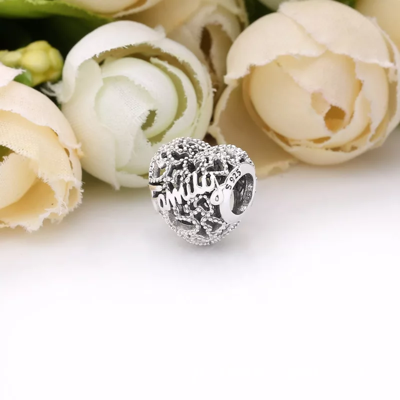 (imagen para) Charm PANDORA Corazón de familia - 798571C00 - Ver 4