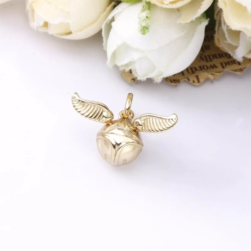 (imagen para) Colgante de Snitch Dorada de Harry Potter PANDORA - 368618C00 - Ver 4