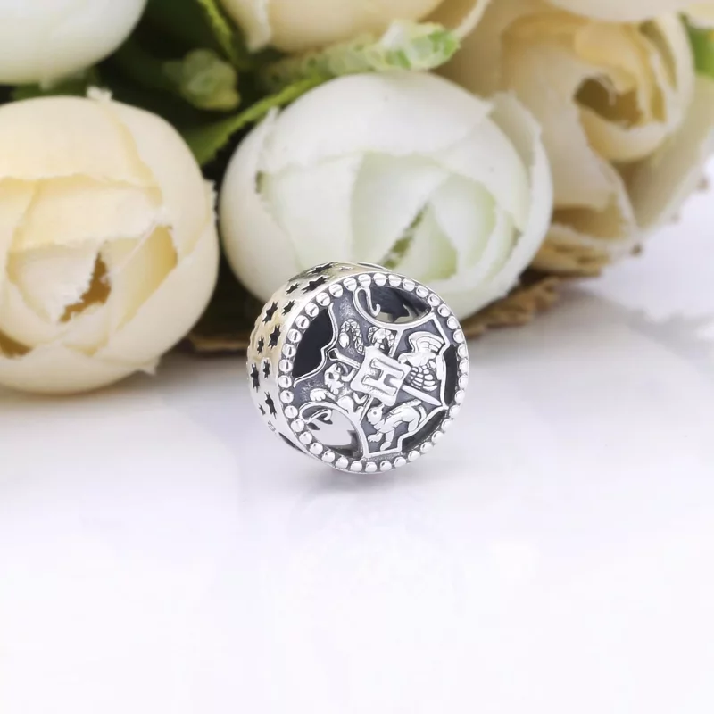 (imagen para) PANDORA Harry Potter, Charm de la Escuela de Magia y Hechicería Hogwarts - 79862 - Ver 3