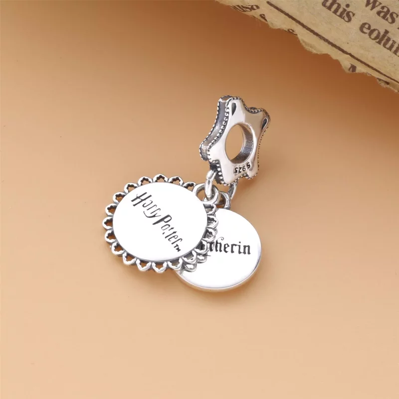 (imagen para) PANDORA Harry Potter, Slytherin Dangle Charm - 798620C01 - Ver 3