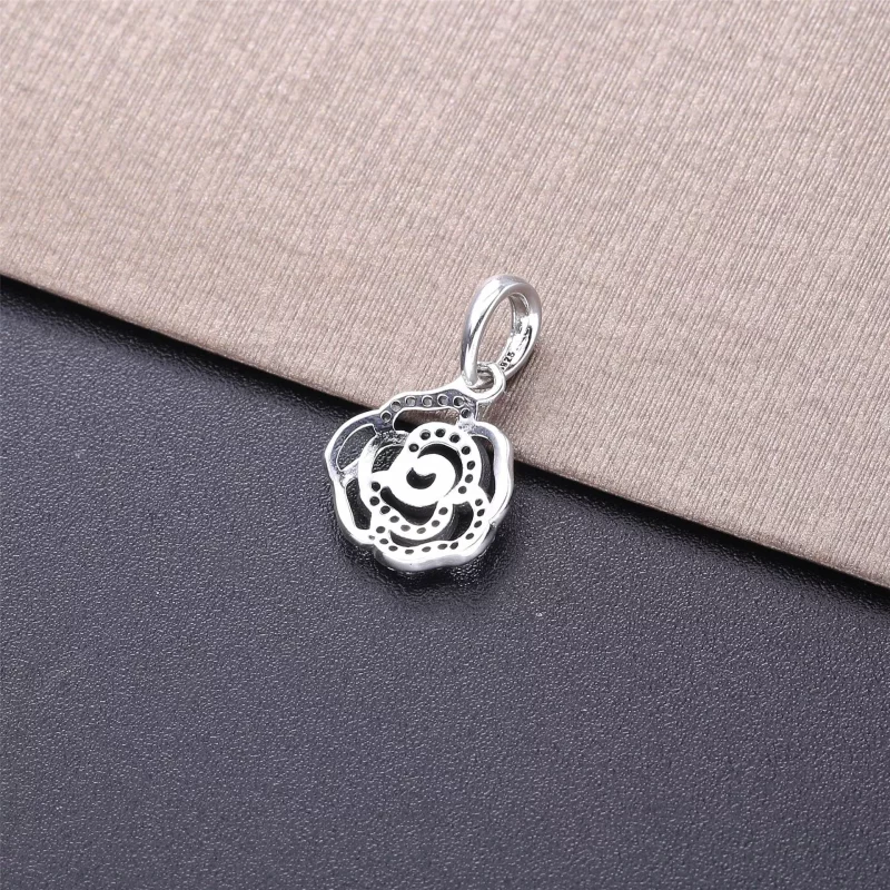 (imagen para) Collar colgante PANDORA Shimmering Rose - Circonita transparente - Ver 4