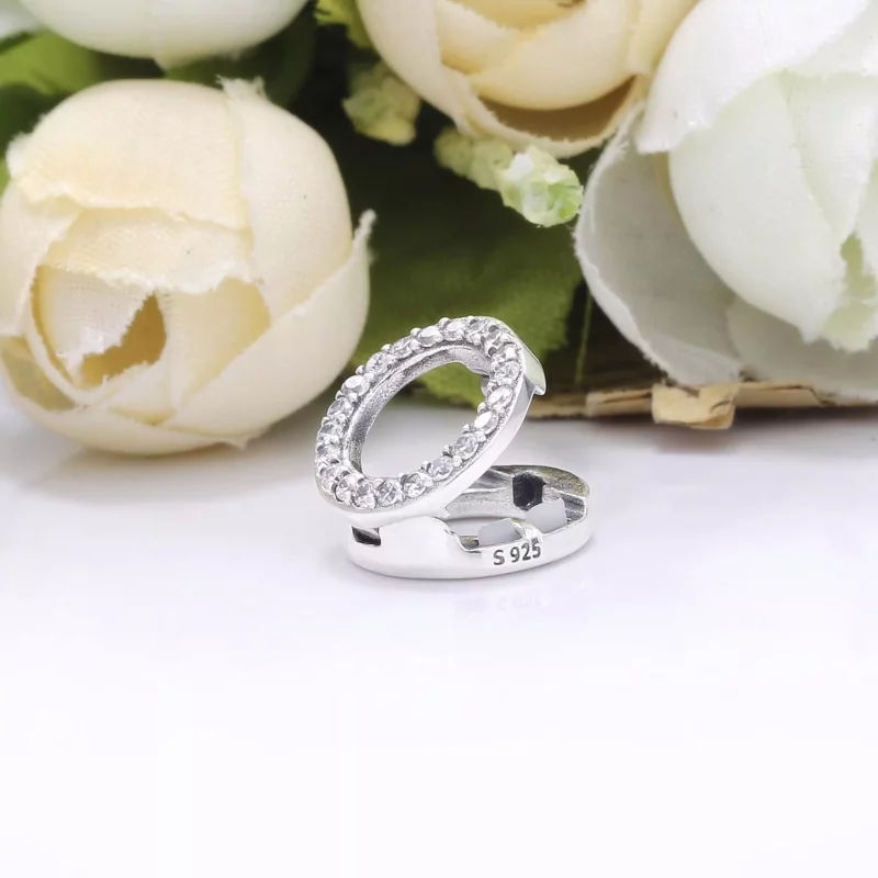 (imagen para) PANDORA Círculo de Clip con Pavé Charm - 798600C01 - Ver 3