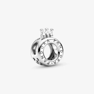 (imagen para) Charm Pandora con logotipo y corona O - 799036C00