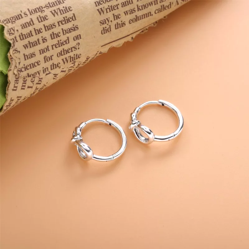 (imagen para) Pendientes de Aro PANDORA Infinity Knot - 298889C00 - Ver 2