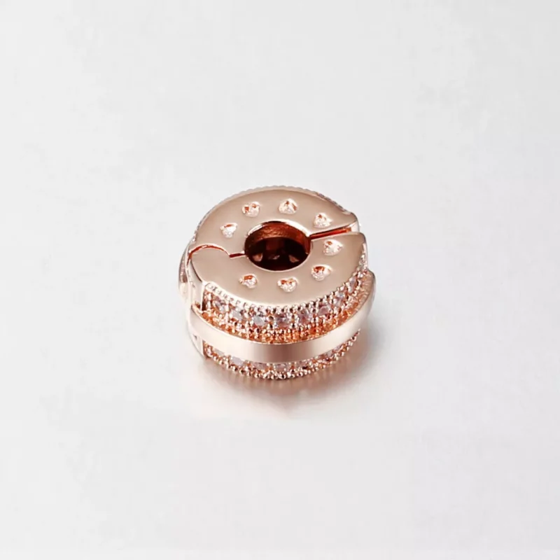 (imagen para) Pulsera PANDORA con encanto de clip de Líneas y Logo Pavé Brillante - 789042C01 - Ver 3
