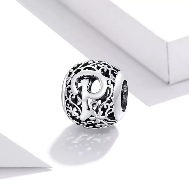 (imagen para) Charm Pandora estilo flor calada con letra P - SCC1444-P - Ver 2