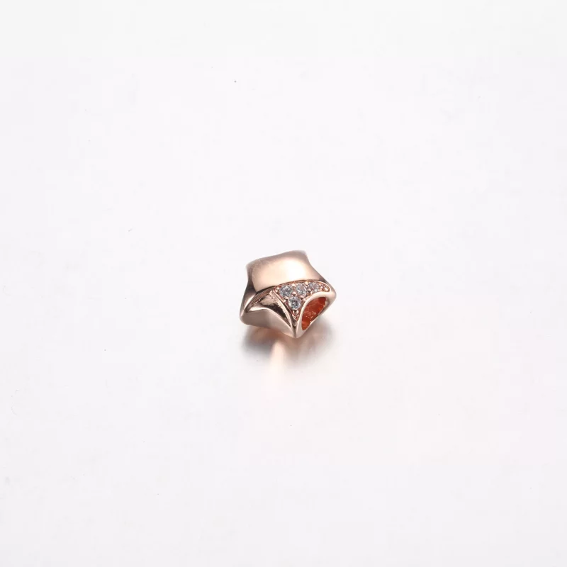 (imagen para) Charm de la suerte en oro rosa Pandora - 782484C01 - Ver 2