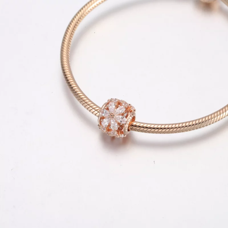 (imagen para) Charm redondo PANDORA Sparkling Herbario Cluster - 782383C01 - Ver 4