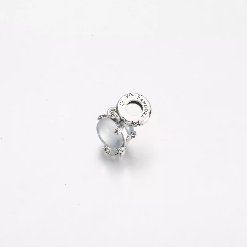 (imagen para) Encanto colgante de globo de nieve con copo de nieve PANDORA - 792369C01 - Ver 3