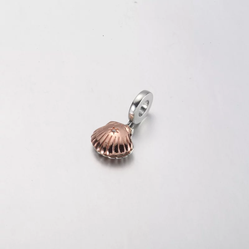 (imagen para) Pandora Club 2023 Colgante con Concha de Mar y Perla de Agua Dulce Tratada - 782 - Ver 2
