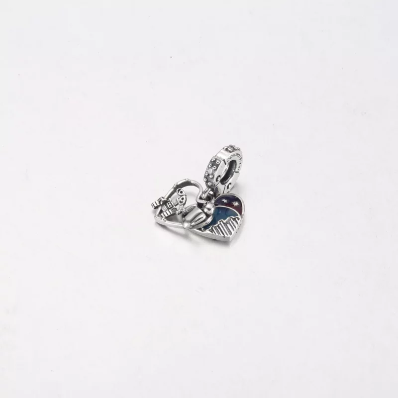 (imagen para) PANDORA Disney Pixar Wall-E y Eve Charm Colgante que Brilla en la Oscuridad - 79 - Ver 2