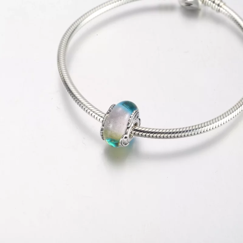 (imagen para) PANDORA Encanto de Pluma Curvada y Vidrio Murano Multicolor - 792577C00 - Ver 5