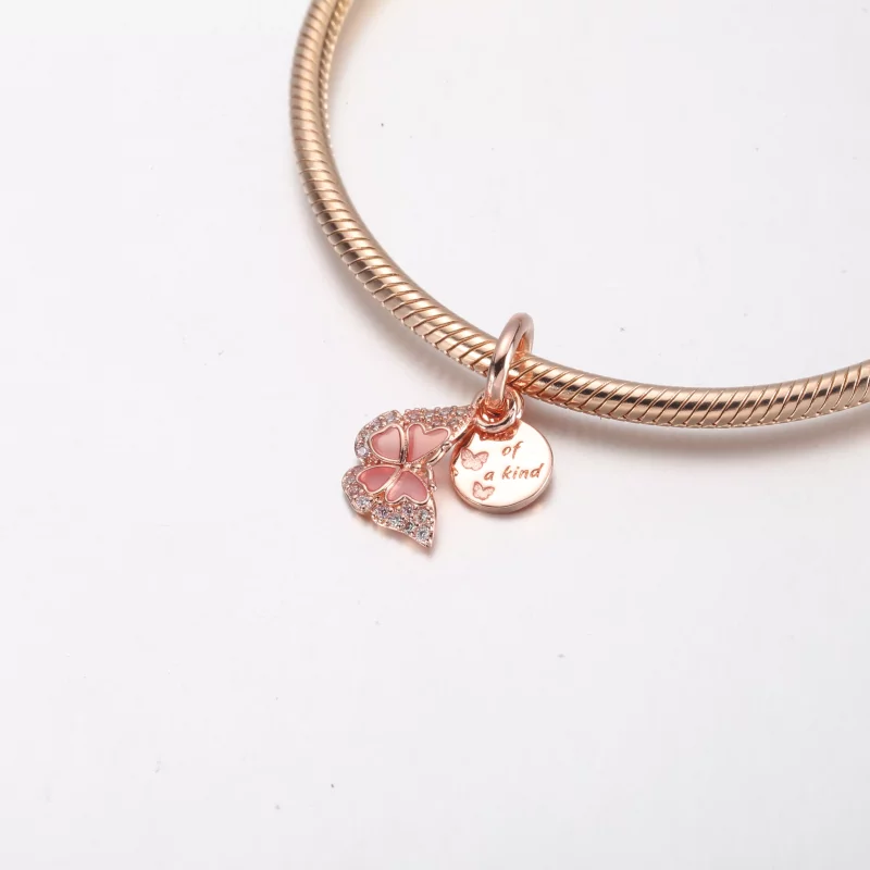 (imagen para) Pendiente de doble colgante PANDORA Mariposa rosa y cita - 782555C01 - Ver 4