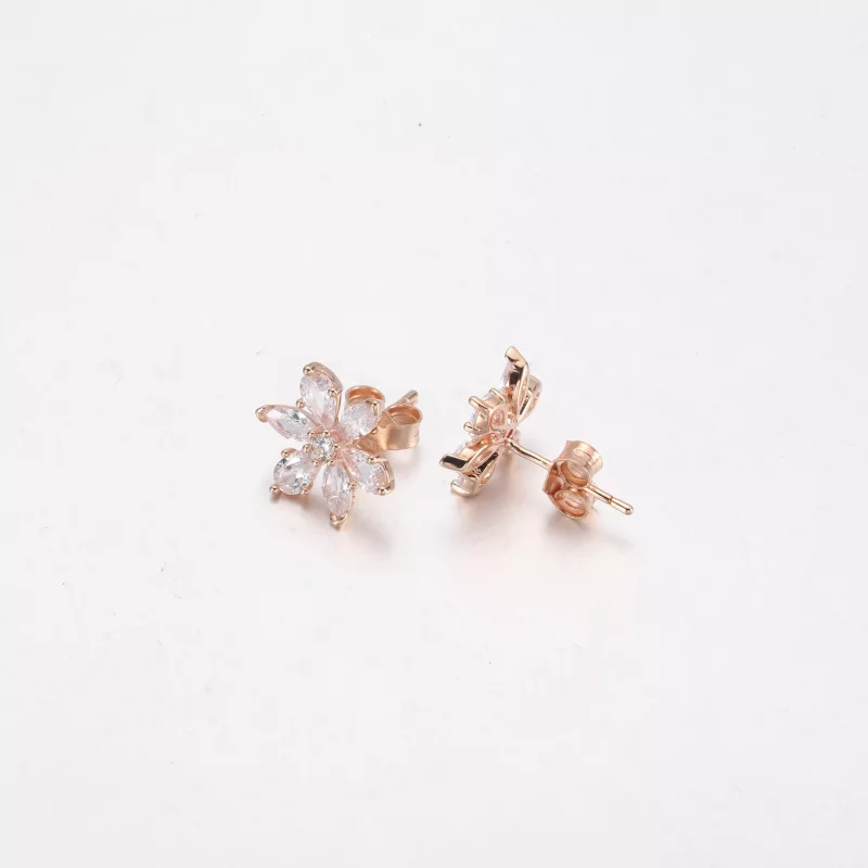 (imagen para) Pendientes de botón de PANDORA Sparkling Herbarium Cluster - 282407C01 - Ver 5