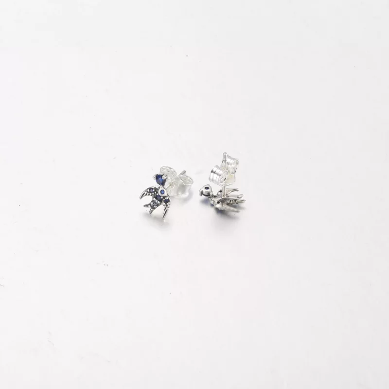 (imagen para) Pendientes de Estudio PANDORA Sparkling Swallow - 292568C01 - Ver 3