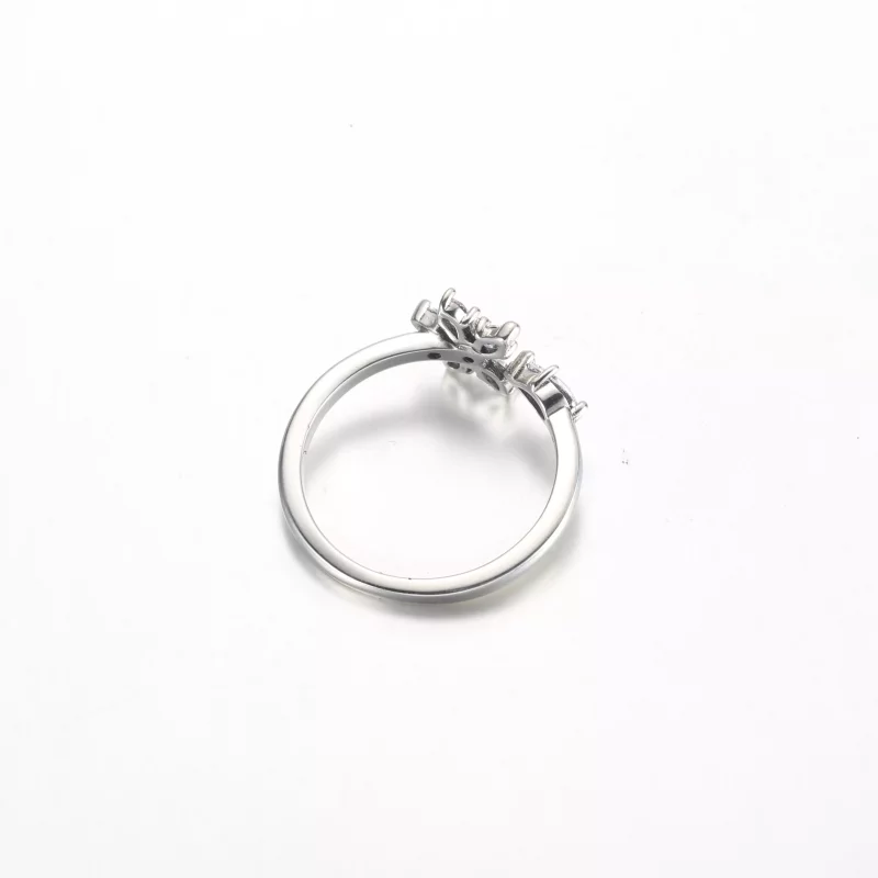 (imagen para) Anillo abierto de la colección Pandora Sparkling Herbarium Cluster - 192611C01 - Ver 4