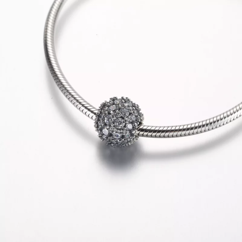 (imagen para) Charm redondo de Pandora con brillantes pavé - 792630C01 - Ver 5