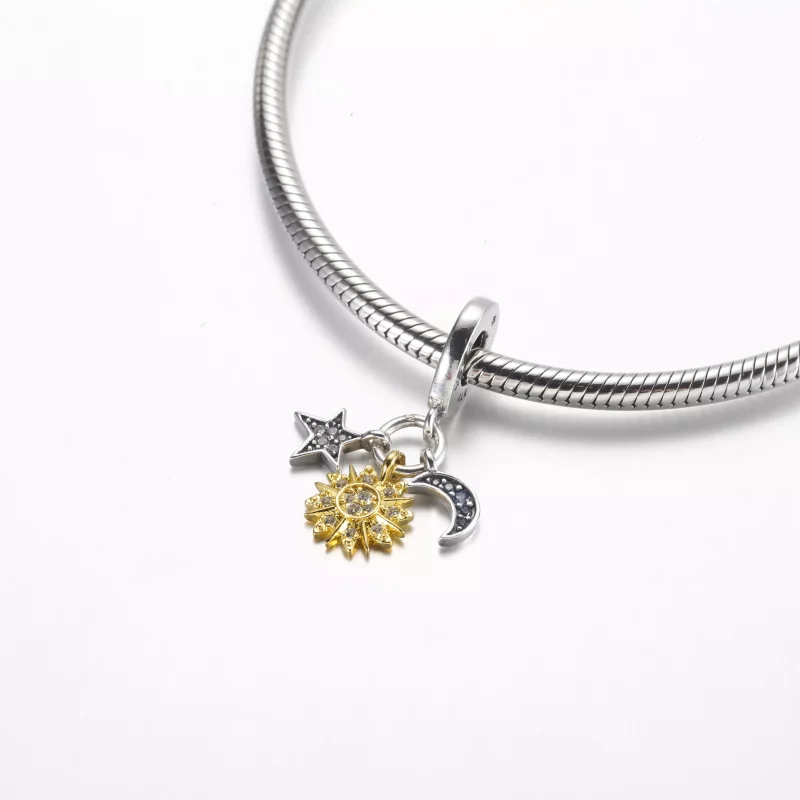 (imagen para) Pandora Charm Colgante Triple Celestial en Dos Tonos - 762676C01 - Ver 4