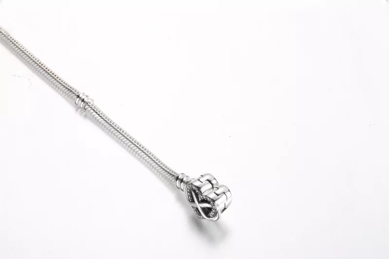 (imagen para) Pandora Moments Pulsera de cadena de serpiente con cierre de corazón infinito br - Ver 4