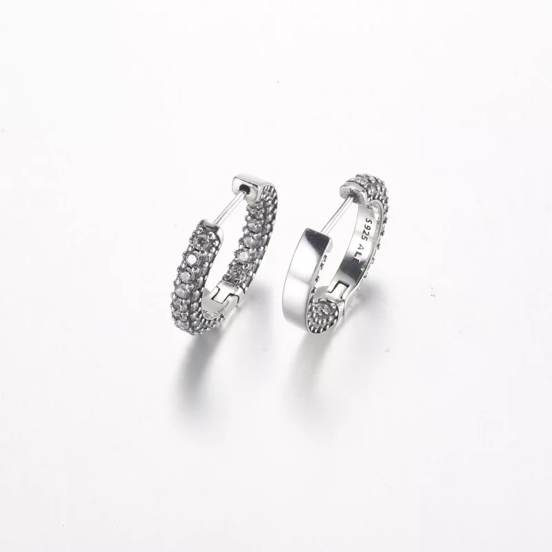 (imagen para) Pendientes de Aro de una Fila Timeless Pavé de Pandora - 292624C01 - Ver 3
