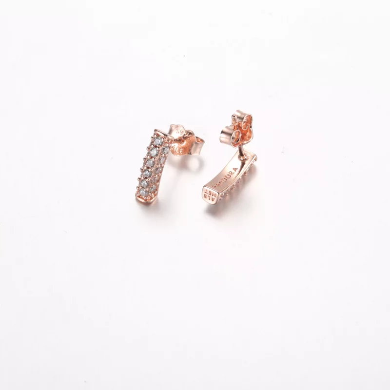 (imagen para) Pendientes de Barra de Estudio Pandora Timeless Pavé de una Fila - 262626C01 - Ver 4