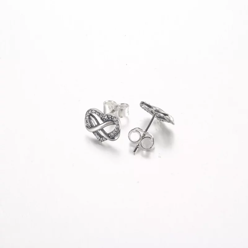 (imagen para) Pendientes de botón con corazón infinito brillante de Pandora - 292667C01 - Ver 3