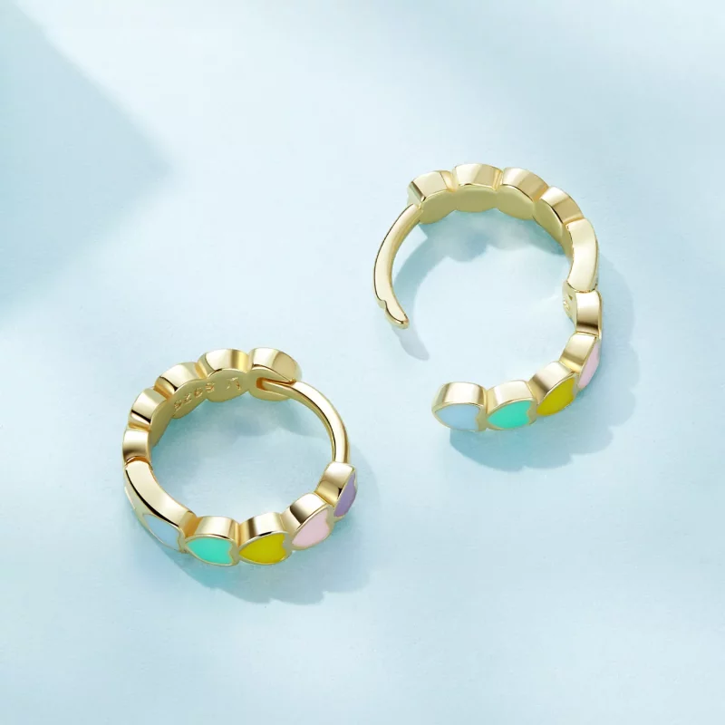 (imagen para) Aros de aro estilo Pandora con amor arcoíris dorado - SCE909-B - Ver 3