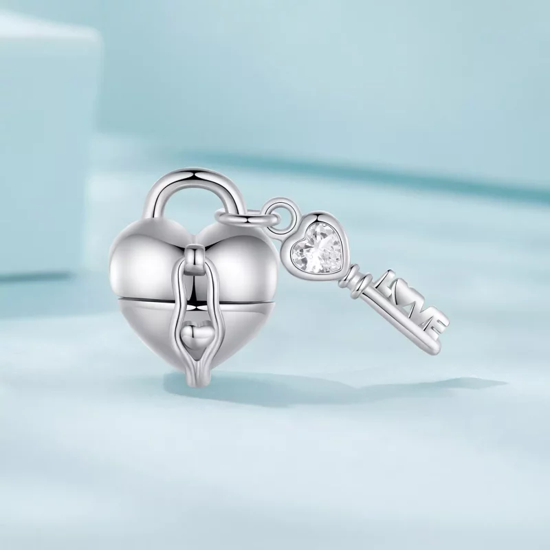 (imagen para) Charm en forma de corazón con candado y llave al estilo Pandora - SCC2580 - Ver 2