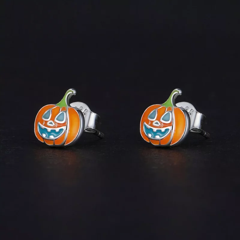 (imagen para) Estos aretes personalizados de calabaza con estilo Pandora Glow-In-The-Dark - SC - Ver 2