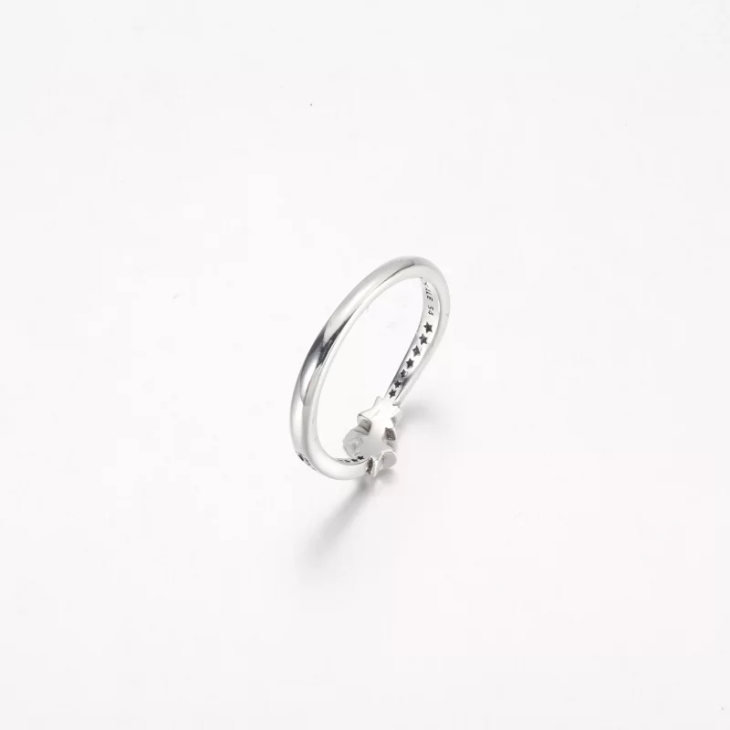 (imagen para) Anillo brillante con estrellas fugaces de Pandora - 192365C01 - Ver 5