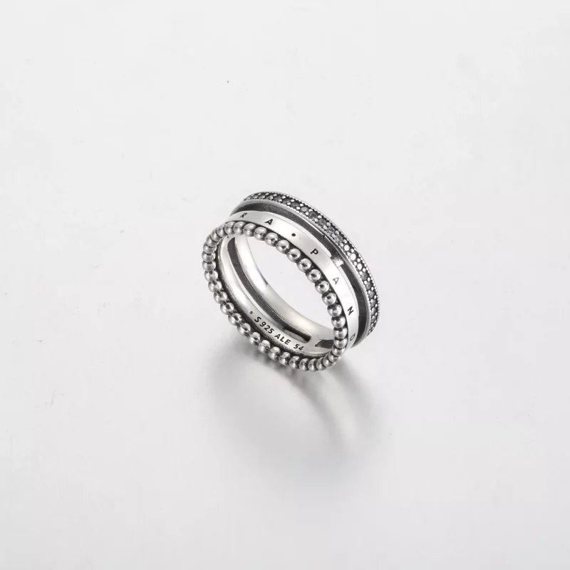 (imagen para) Anillo con pavé y cuentas con el logotipo de Pandora Signature - 192312C01 - Ver 5