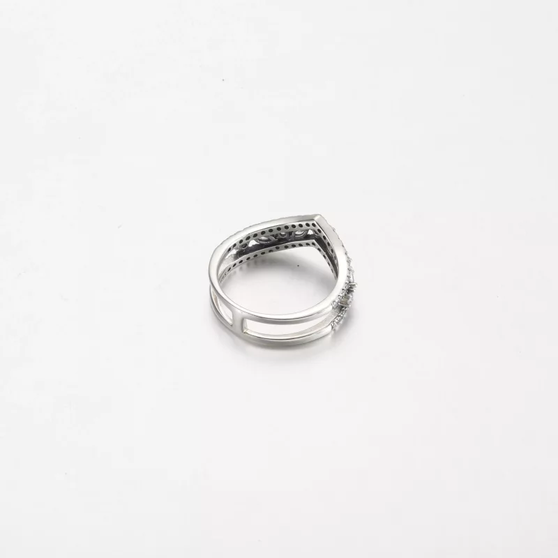 (imagen para) Anillo de doble espoleta con marquesa brillante de Pandora - 199095C01 - Ver 4