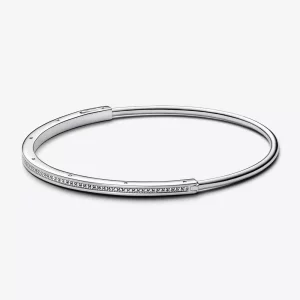 (imagen para) Brazalete con pavé y firma de identificación de Pandora - 592313C01
