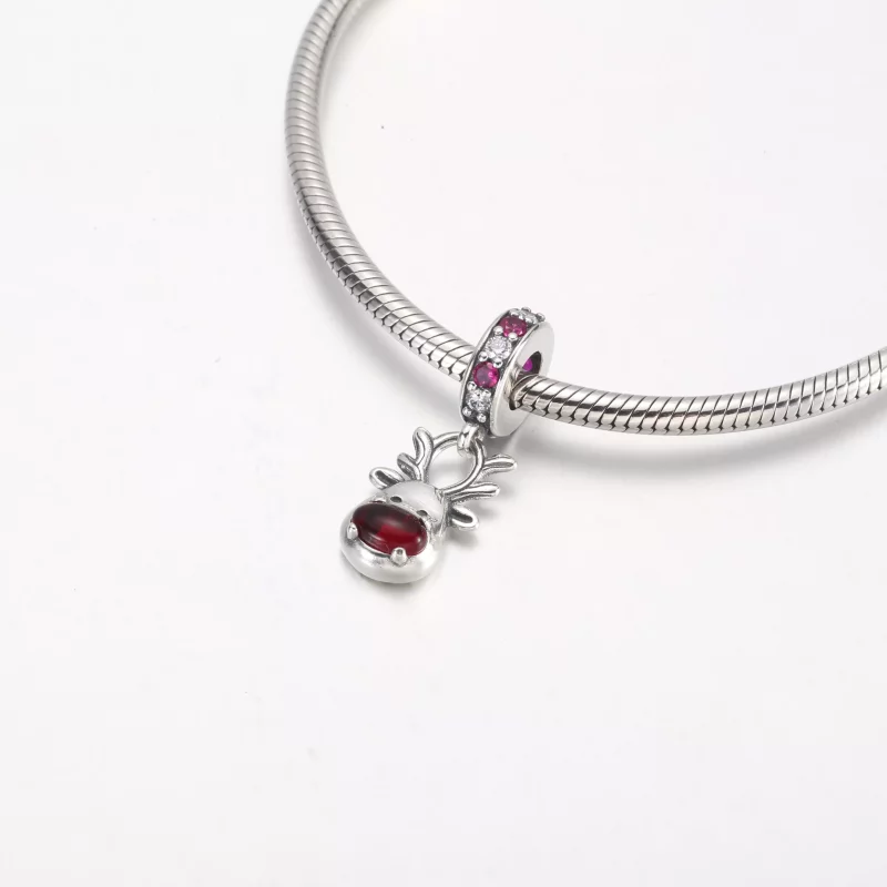 (imagen para) Charm colgante de Murano con reno de nariz roja de Pandora - 792330C01 - Ver 4