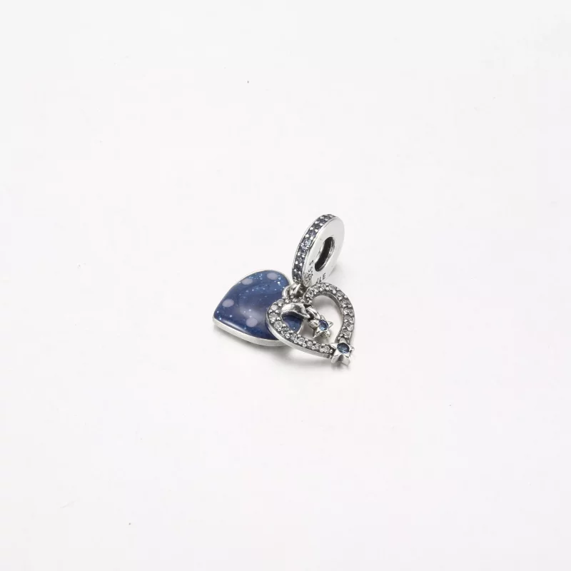 (imagen para) Charm colgante doble con forma de corazón y estrella fugaz celestial de Pandora - Ver 2