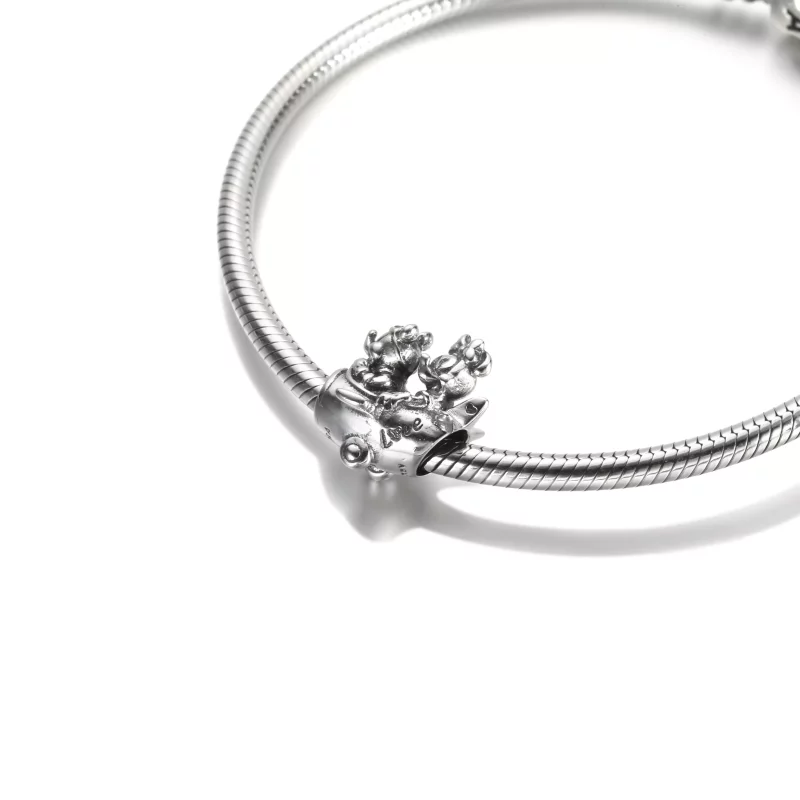 (imagen para) Charm de avión de Mickey Mouse y Minnie Mouse de PANDORA Disney - 790108C00 - Ver 6