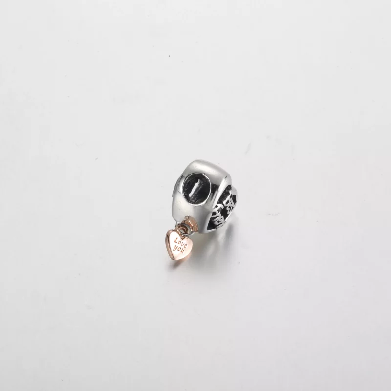 (imagen para) Charm de corazón con la frase "Te amo, mejor amiga" de Pandora - 782243C00 - Ver 4