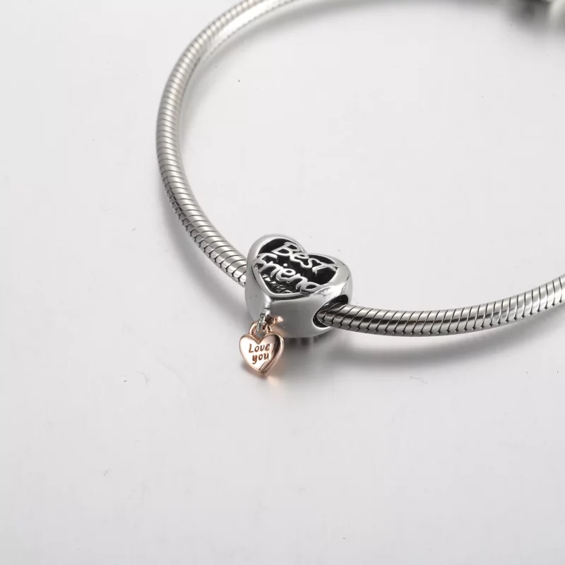 (imagen para) Charm de corazón con la frase "Te amo, mejor amiga" de Pandora - 782243C00 - Ver 5