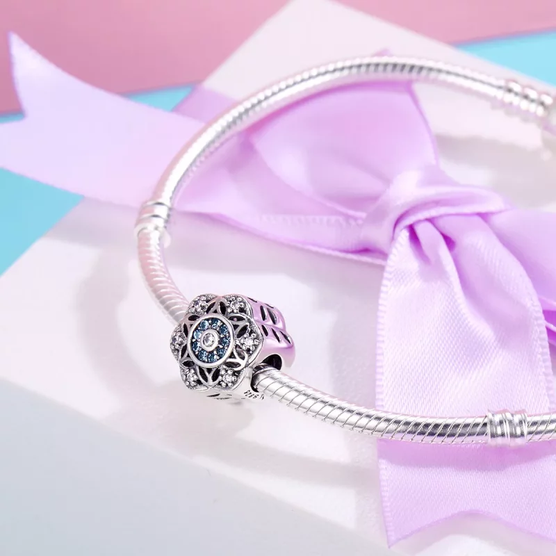 (imagen para) Charm de estilo Pandora en plata con románticos copos de nieve - SCC247 - Ver 4