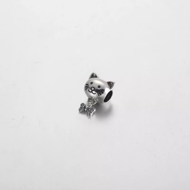 (imagen para) Charm de gato y lazo de Pandora - 792255C01 - Ver 2