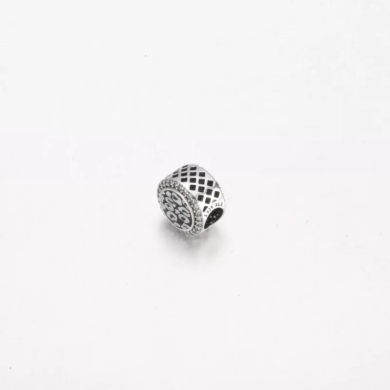 (imagen para) Charm de plata de ley con estampado de leopardo negro de Pandora - 792016CZ_E023 - Ver 4