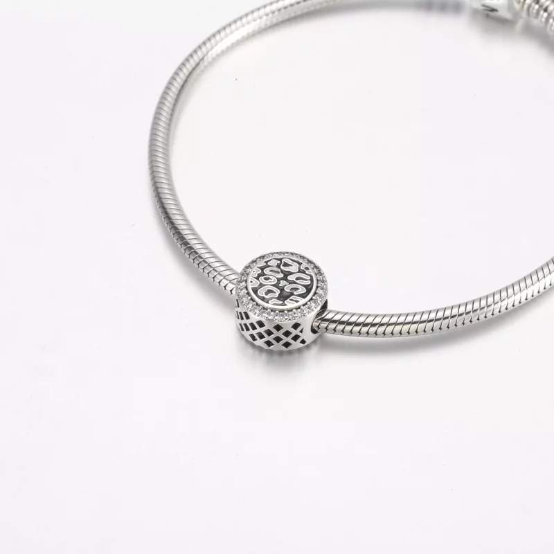 (imagen para) Charm de plata de ley con estampado de leopardo negro de Pandora - 792016CZ_E023 - Ver 5