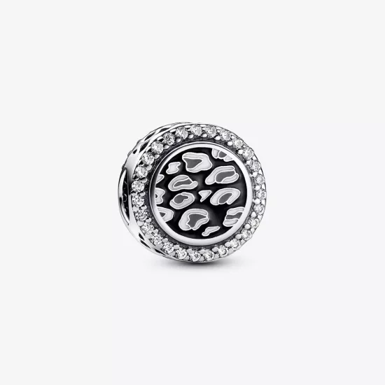 (imagen para) Charm de plata de ley con estampado de leopardo negro de Pandora - 792016CZ_E023