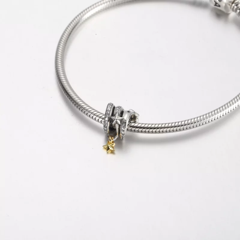 (imagen para) Charm espiral de estrella fugaz de Pandora - 762206C01 - Ver 5