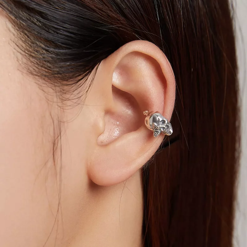 (imagen para) Clip de oreja estilo Pandora con esqueletos y mariposas de plata - SCE1178 - Ver 5