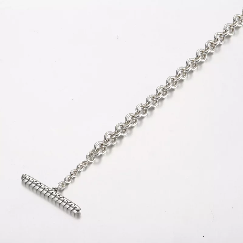 (imagen para) Collar con colgante en forma de T de Pandora Moments O - 391157C00 - Ver 5