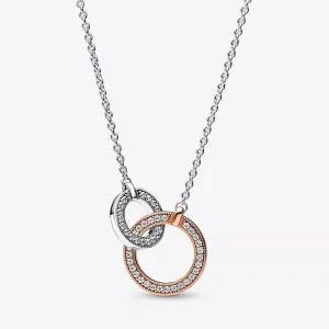 (imagen para) Collar de círculos entrelazados en dos tonos con la firma Pandora - 382778C01